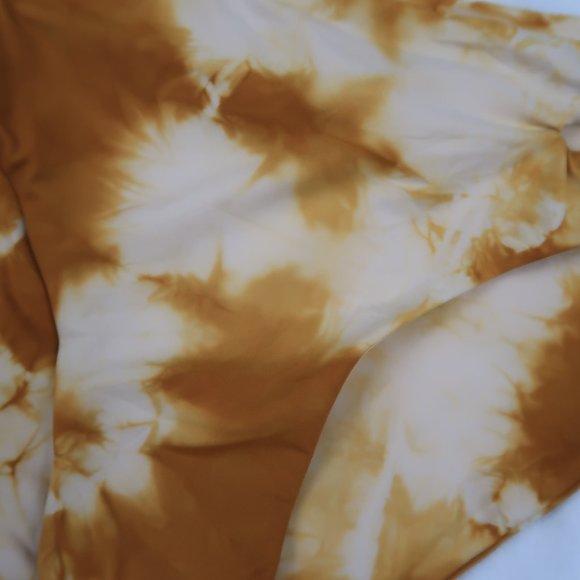 DIPPIN' DAISY'S HONEY TIE DYE CHARMER BOTTOM - Picture 6 of 7